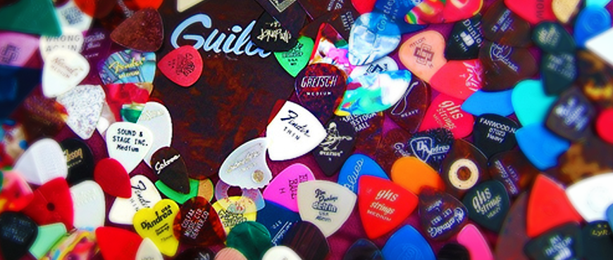 The-Guitar-Pick-Wide