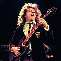 Top-10-Guitarists-Angus-Young